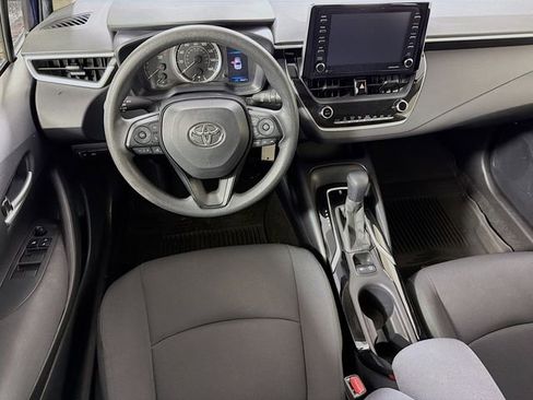 Used 2021 Toyota Corolla LE FWD image 27