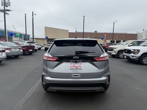 Used 2023 Ford Edge SEL image 4