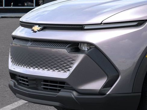 New 2026 Chevrolet Equinox EV LT image 13