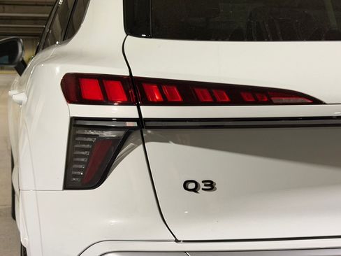 Certified 2026 Audi Q3 quattro 2.0T AWD/4WD image 30