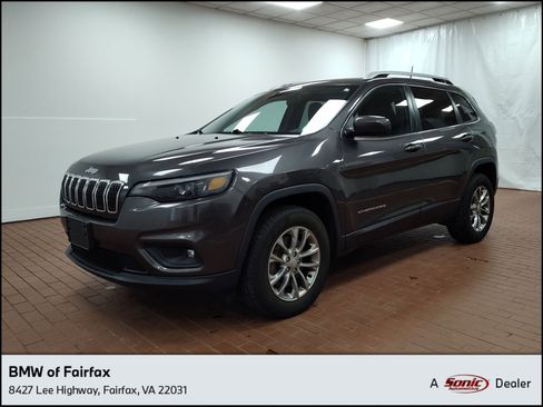 Used 2019 Jeep Cherokee Latitude Plus image 1