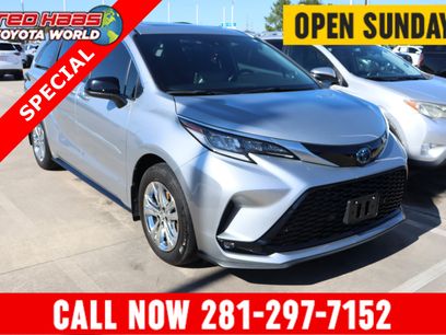 Used 2023 Toyota Sienna XSE