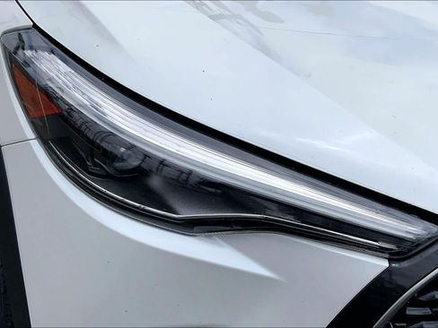Certified 2023 Toyota Corolla Cross XLE w/ Convenience Package FWD image 27