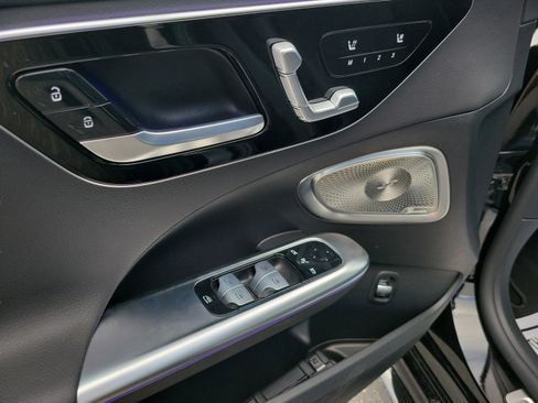 Certified 2025 Mercedes-Benz C 300 Sedan image 15