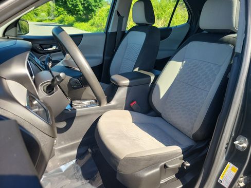 Used 2020 Chevrolet Equinox LS AWD/4WD image 13