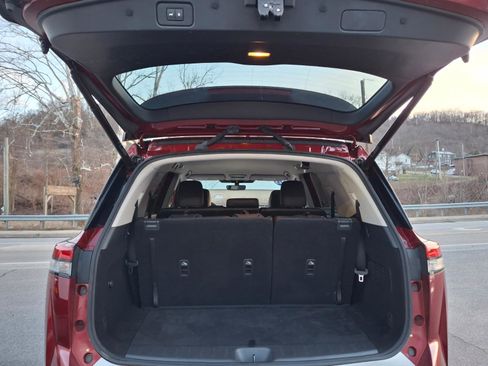 Used 2023 Nissan Pathfinder SL image 9