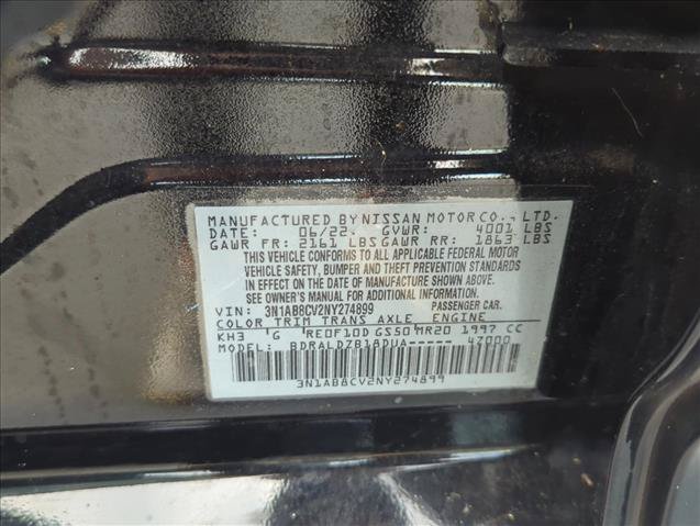 Used 2022 Nissan Sentra SV FWD image 2