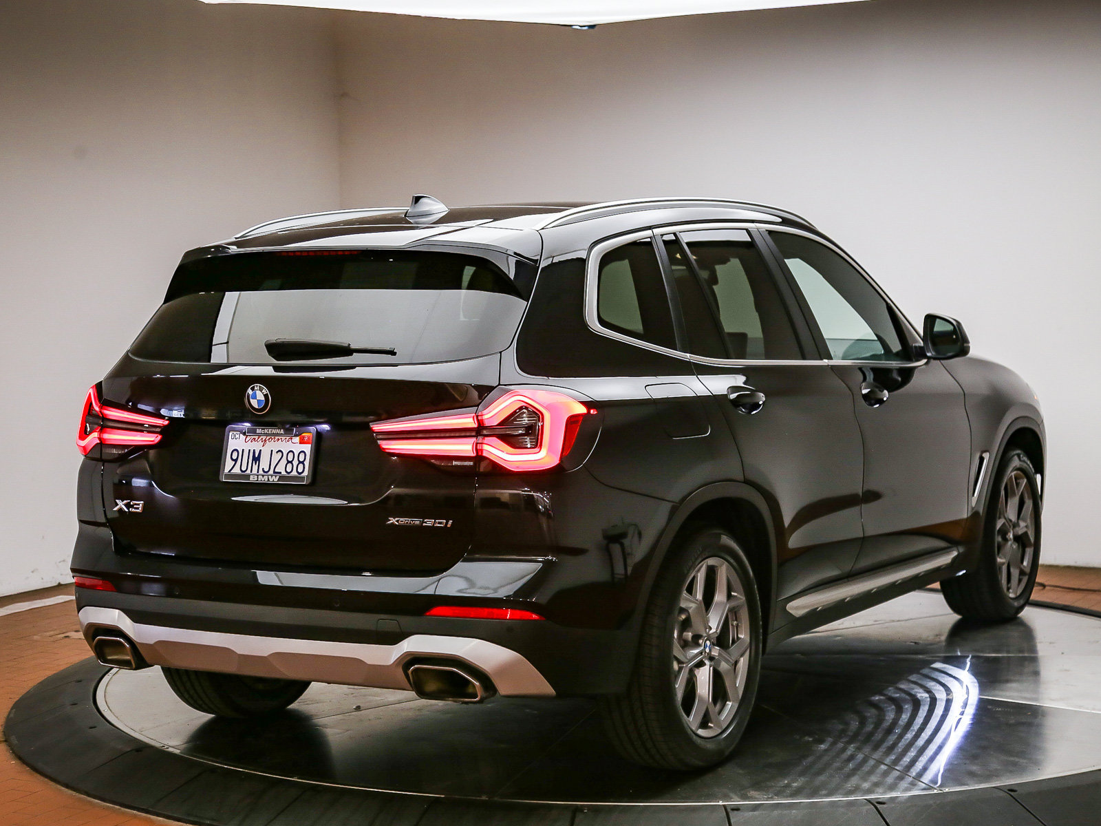 Certified 2024 BMW X3 xDrive30i w/ Premium Package AWD/4WD image 7
