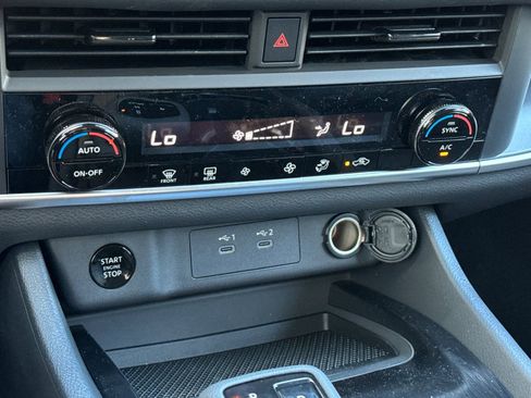 New 2026 Nissan Rogue SV FWD image 17