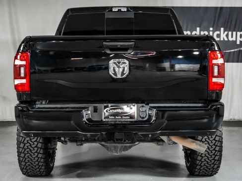 Used 2024 RAM 2500 Tradesman w/ Chrome Appearance Group AWD/4WD image 10