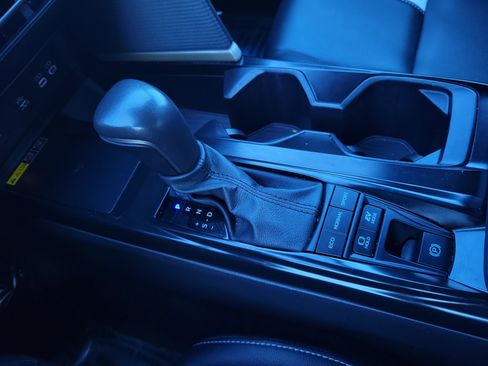 Certified 2025 Toyota Camry SE FWD image 33