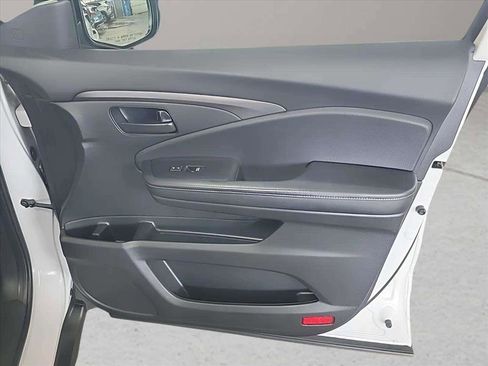 Used 2023 Honda Passport EX-L image 32