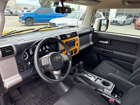 Used 2007 Toyota FJ Cruiser 4WD image 5