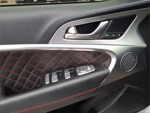 Used 2020 Genesis G70 3.3T w/ Sport Package image 17