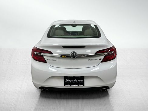 Used 2016 Buick Regal image 6