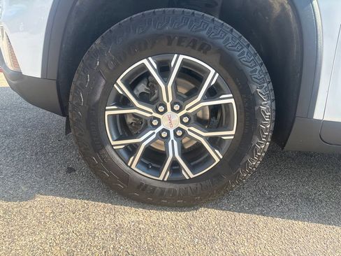 Used 2024 GMC Acadia AT4 w/ LPO, Floor Liner Package AWD/4WD image 22