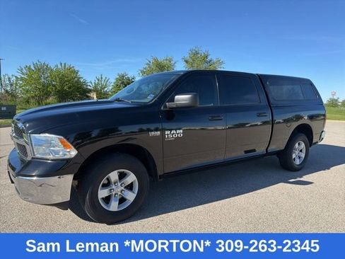 Used 2019 RAM 1500 Classic SLT AWD/4WD image 1