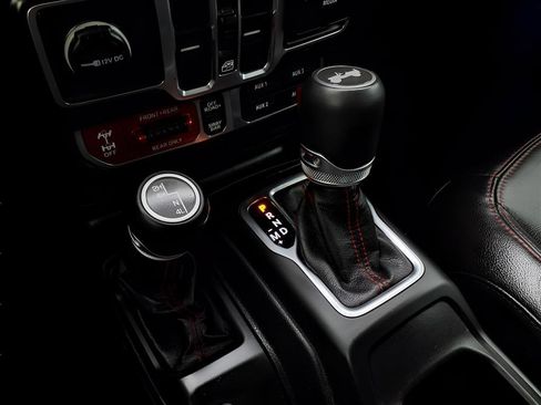 Used 2021 Jeep Wrangler Unlimited Rubicon image 32