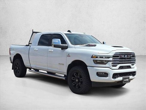 Used 2025 RAM 3500 Laramie w/ Sport Appearance Package AWD/4WD image 3