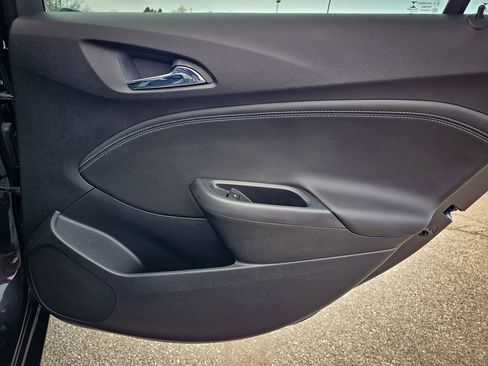 Used 2016 Chevrolet Cruze Premier image 38