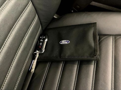 Used 2016 Ford Fusion SE w/ Equipment Group 202A FWD image 34
