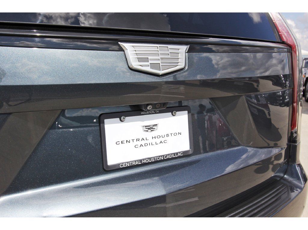 Used 2021 Cadillac Escalade Sport w/ LPO, Illumination Package AWD/4WD image 31
