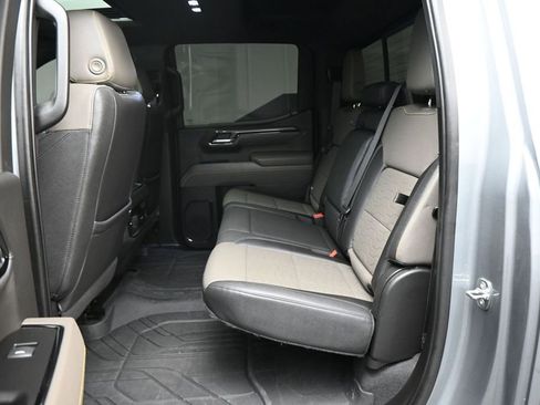 Used 2023 Chevrolet Silverado 1500 ZR2 w/ Technology Package AWD/4WD image 10
