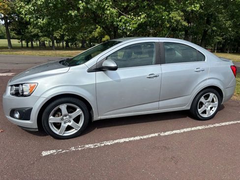 Used 2014 Chevrolet Sonic LTZ image 2