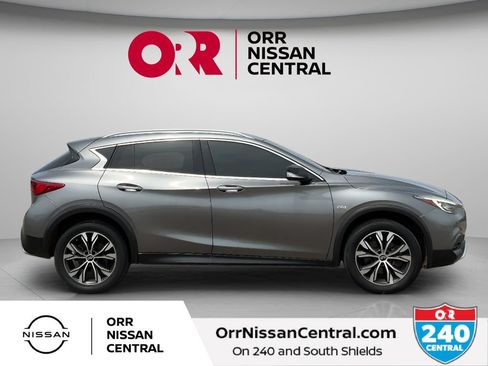 Used 2018 INFINITI QX30 AWD w/ Cargo Package image 4