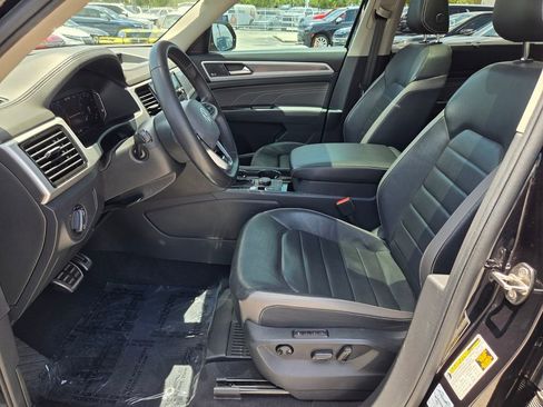 Used 2021 Volkswagen Atlas SEL Premium AWD/4WD image 3