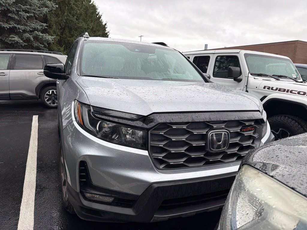 Used 2023 Honda Passport TrailSport image 5