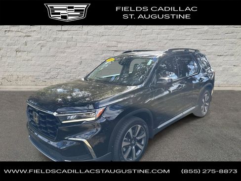 Used 2024 Honda Pilot Touring image 1