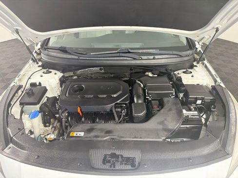 Used 2015 Hyundai Sonata SE FWD image 30