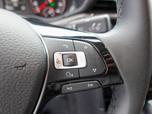 Used 2022 Volkswagen Passat 2.0T image 14