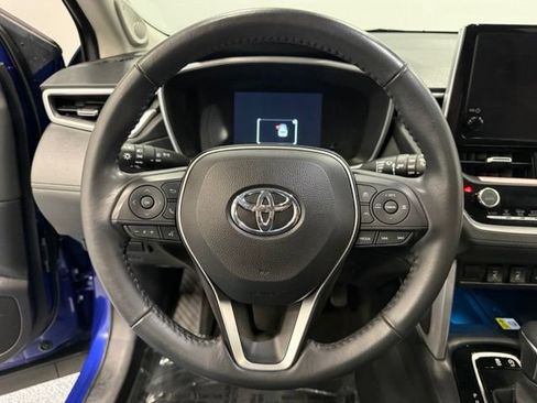 Used 2023 Toyota Corolla Cross XLE w/ Convenience Package AWD/4WD image 22