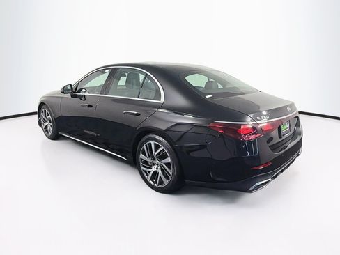 Used 2025 Mercedes-Benz E 350 Sedan w/ Winter Package image 5