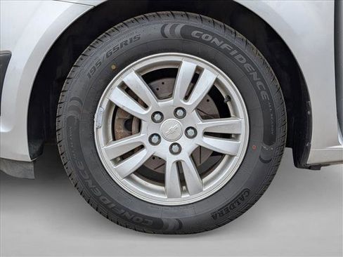 Used 2015 Chevrolet Sonic LT image 20