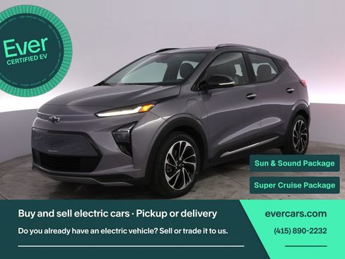 Used 2023 Chevrolet Bolt EUV Premier w/ Sun & Sound Package FWD image 1
