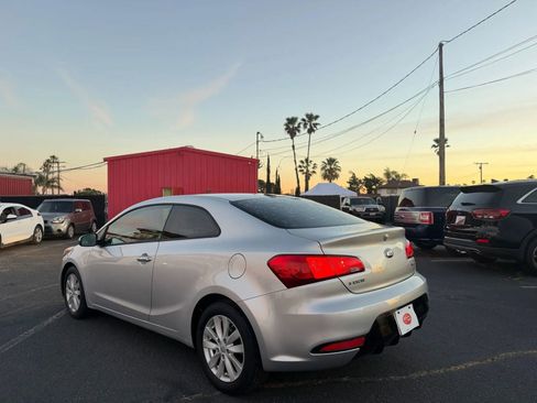 Used 2014 Kia Forte Koup EX FWD image 5