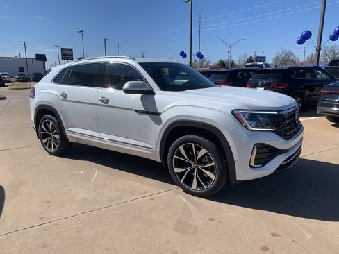 New 2025 Volkswagen Atlas Cross Sport SEL Premium R-Line image 3