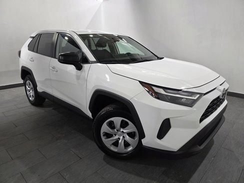 Used 2025 Toyota RAV4 LE image 7