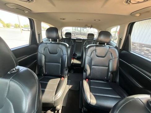 Used 2021 Kia Telluride S AWD/4WD image 29