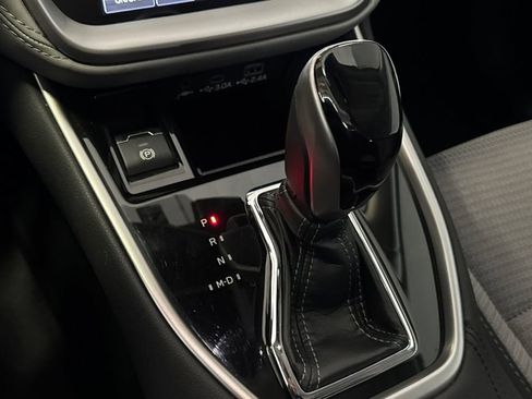 Used 2025 Subaru Outback Premium image 21