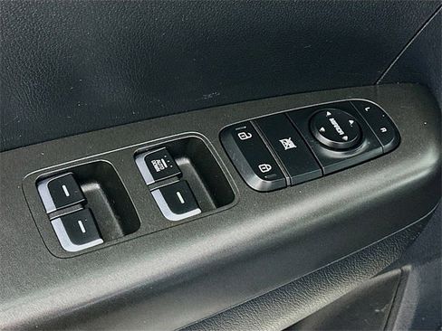 Used 2017 Kia Sportage LX image 18