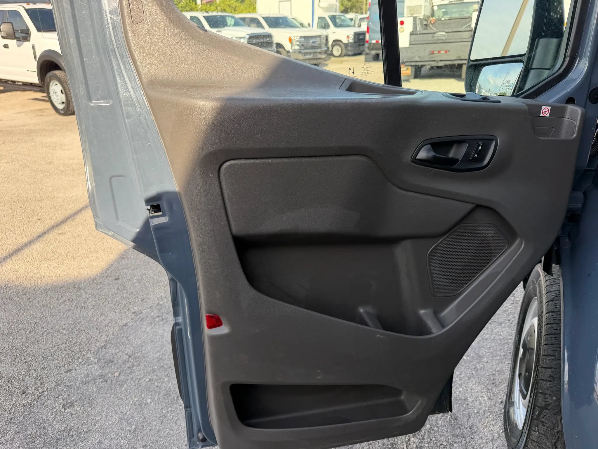 Used 2020 Ford Transit 250 148 High Roof Extended RWD image 11
