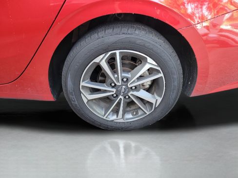 Certified 2024 Kia Forte LXS FWD image 29