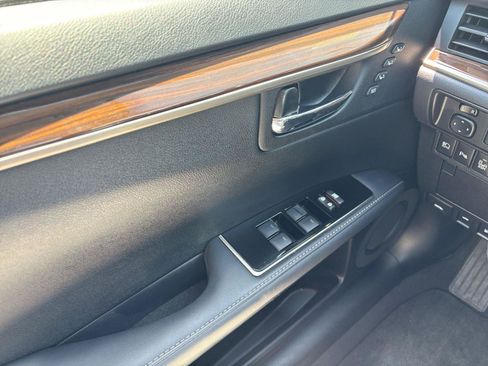 Used 2017 Lexus ES 350 w/ Luxury Package FWD image 18