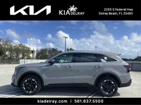 New 2026 Kia Sorento S image 5