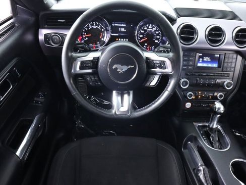 Used 2017 Ford Mustang GT RWD image 28