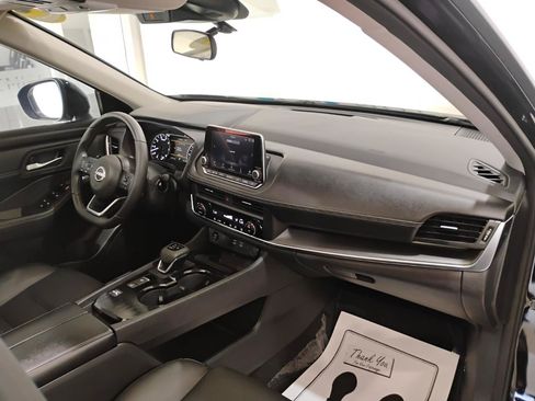 Used 2024 Nissan Rogue SV w/ SV Premium Package FWD image 20